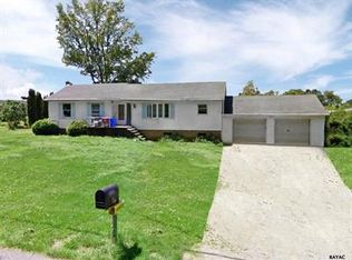 2362 Myers Rd, Spring Grove, PA 17362