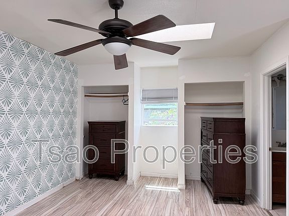 3rd image of 607 N Ardmore Ave