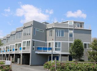 34 Rockport Rd APT 2, Gloucester, MA 01930