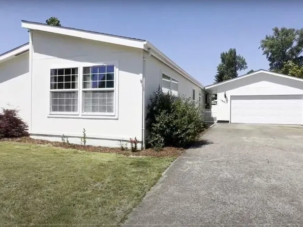 1691 NW Del Monte Dr, McMinnville, OR 97128