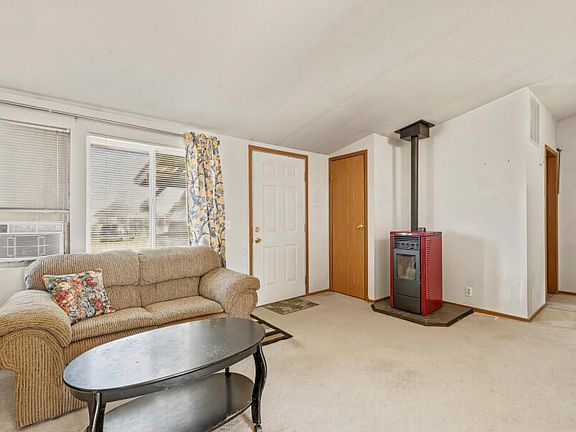 4th image of 6505 Hilyard Ave