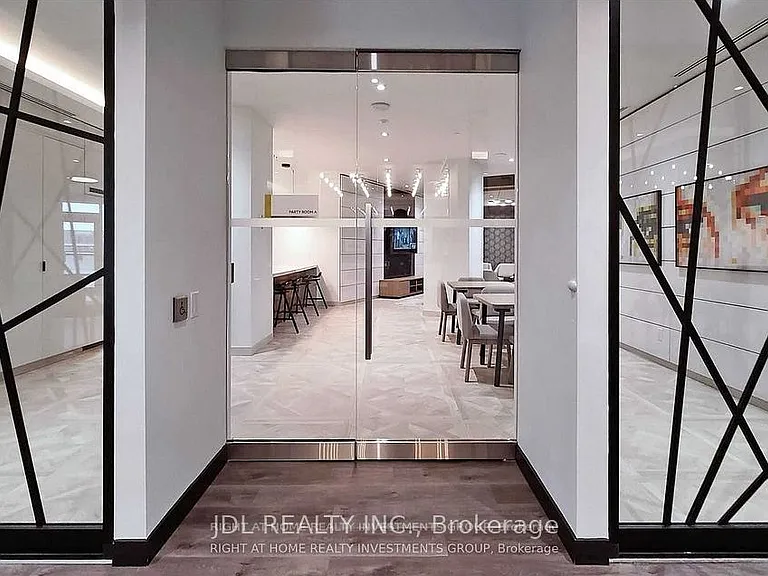 159 Wellesley St E #1902 — Photo 13