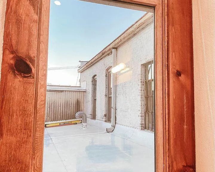 209 W McDaniel St #207 — Photo 8