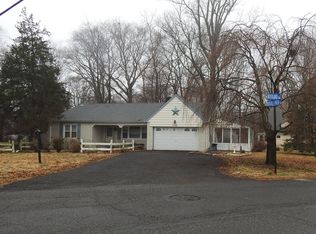 48 Bridle Path Ln, Feasterville, PA 19053