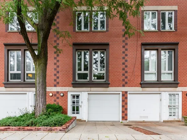 1422 S State St, Chicago, IL 60605