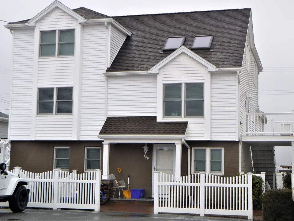 289 Portsmouth Ave #DOWN