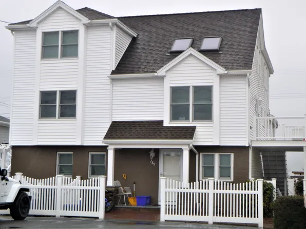 289 Portsmouth Ave, Seabrook, NH 03874