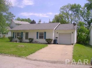 211 E Rosewood Dr, Washington, IL 61571