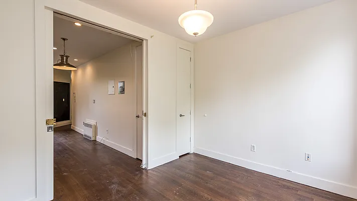 Rented by Nooklyn NYC LLC | media 24