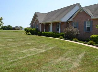 1608 Rogana Rd, Bethpage, TN 37022
