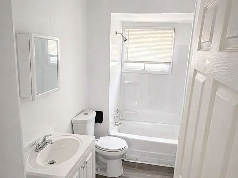 9702 Aetna Rd — Photo 5