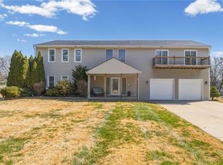 5239 Catalina St, Roeland Park, KS 66205