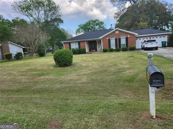 5606 McIver Dr, Albany, GA 31705