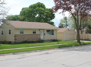 9605 W Townsend St, Milwaukee, WI 53222