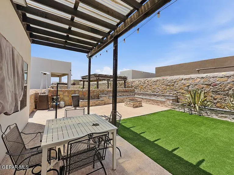 13655 Stonor Ct — Photo 26