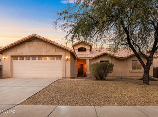 10565 E Heartleaf Willow Dr, Tucson, AZ 85747
