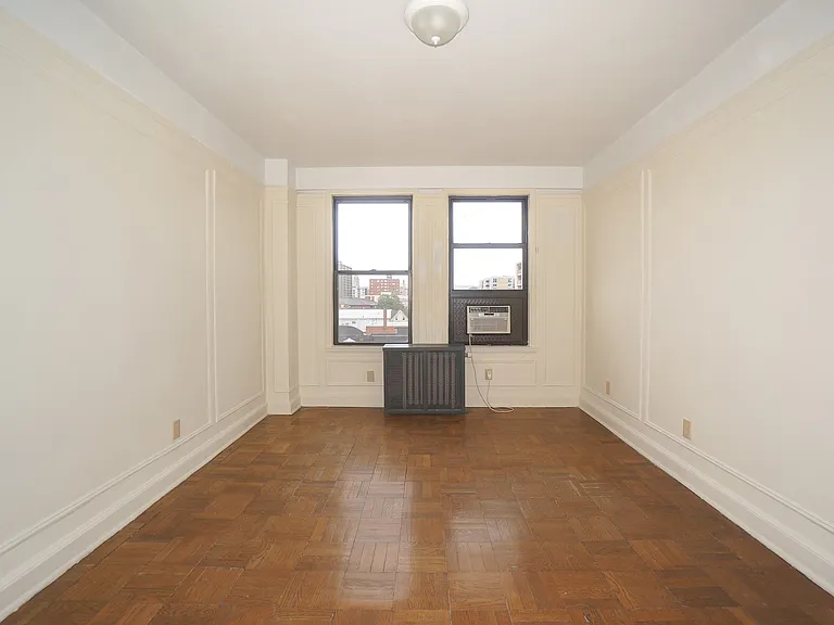Arlington Apartments — Photo 33