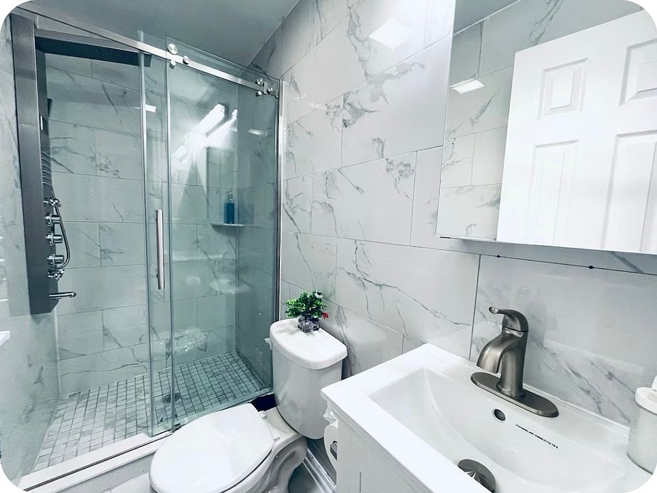 1st image of 350 S 15th St #1F