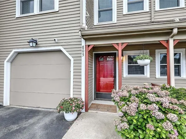 200 Heroux Blvd Unit 805, Cumberland, RI 02864