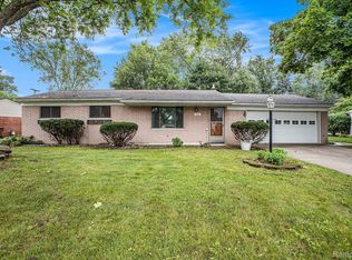 5666 Gibbing Rd, Shelby Township, MI 48317