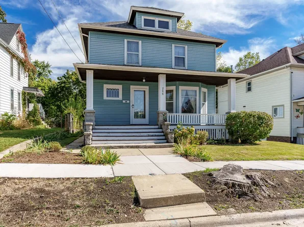 206 12th St, Rockford, IL 61104