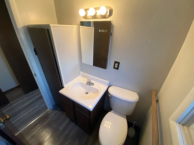 4383 W 52nd St — Photo 3