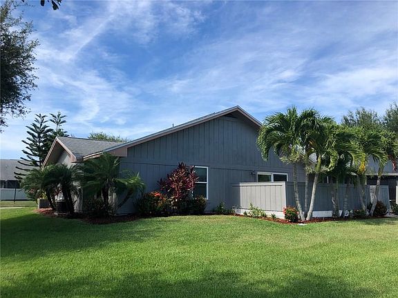 4th image of 3923 NW Cinnamon Tree Cir #3923