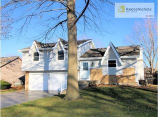 14913 S Wyandotte Dr, Olathe, KS 66062