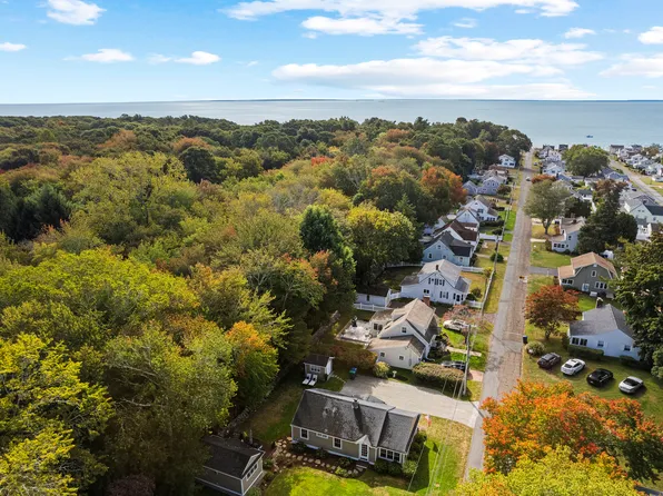 8 Billow Road, Old Lyme, CT 06371