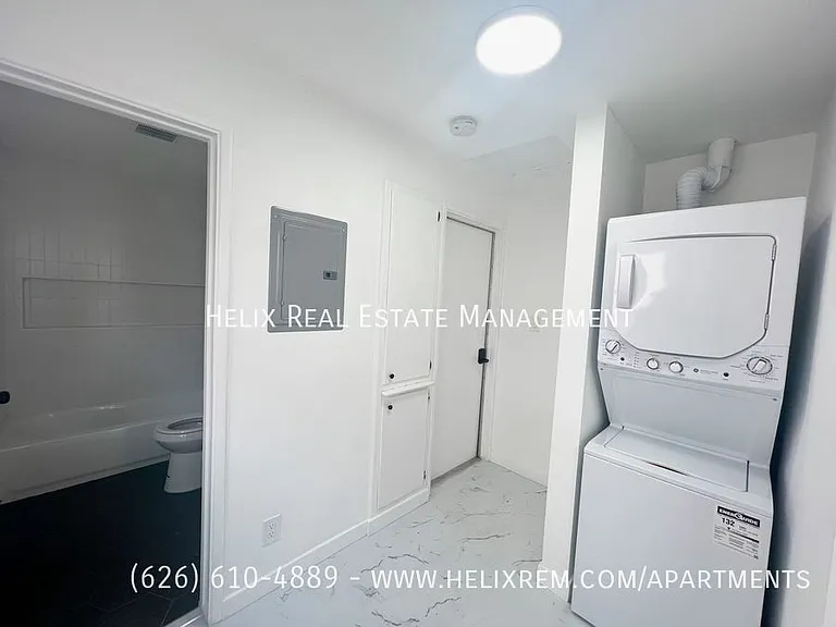 60 El Nido Ave #C — Photo 14