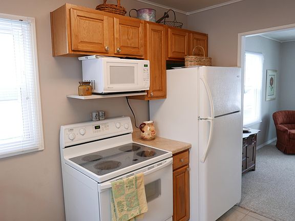 5th image of 3512 Mulhearn Ave
