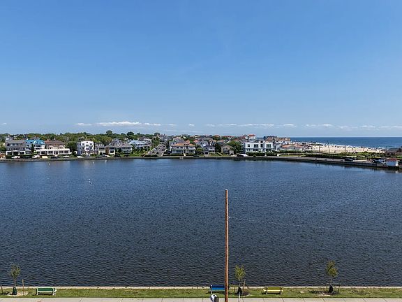 Approximate view shown. Actual view may vary and is subject to change.