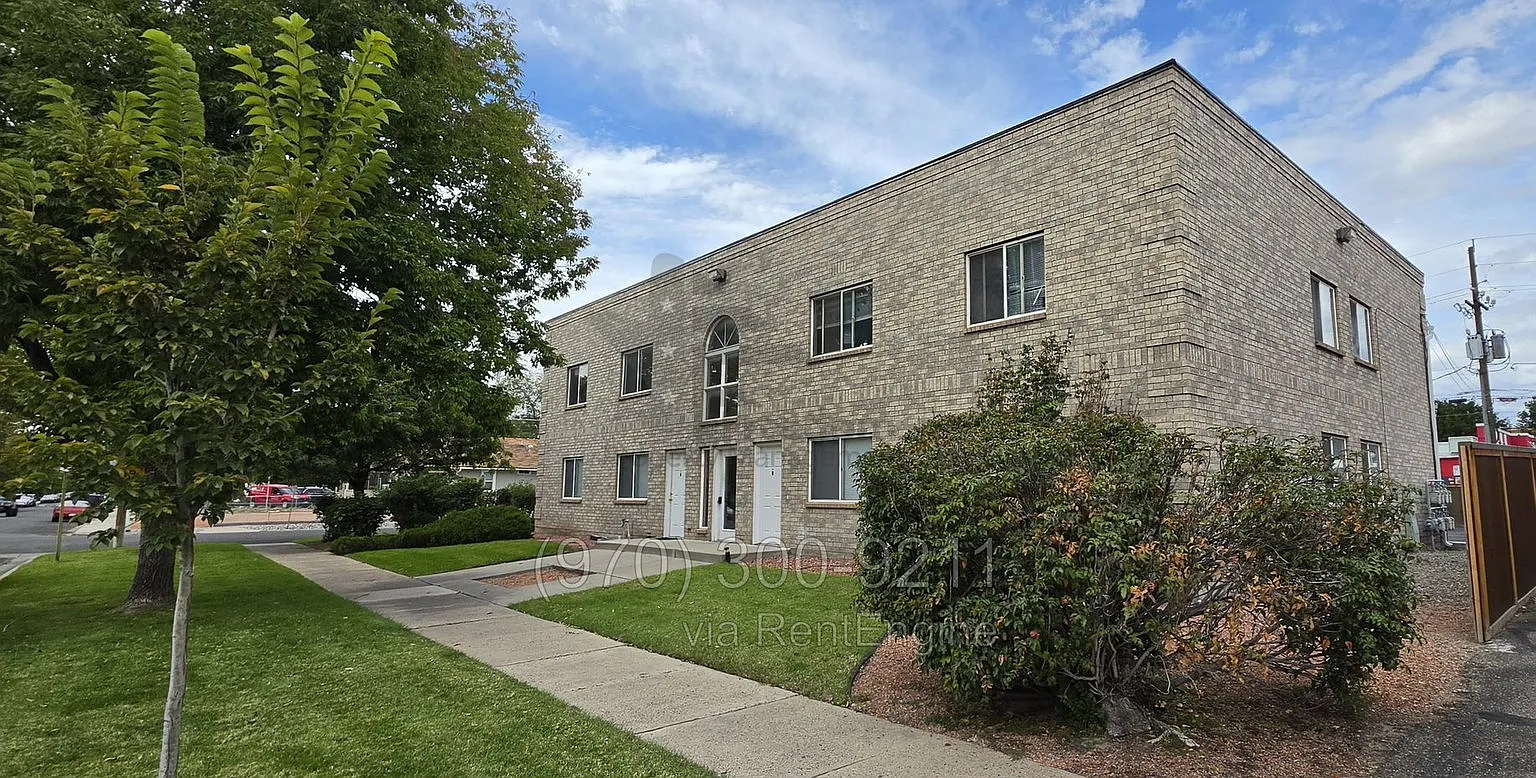 2 bed, 1.0 bath, $1,250 — Photo 1
