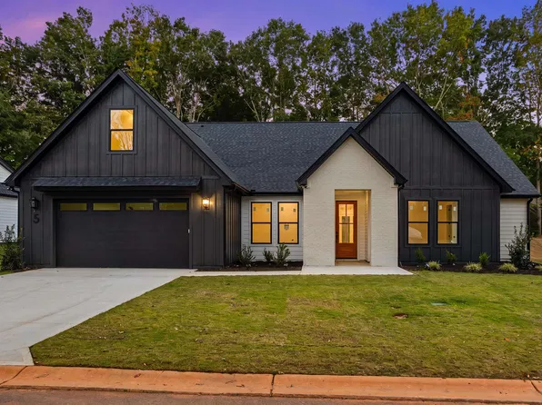 5 Inverrary Dr, Taylors, SC 29687