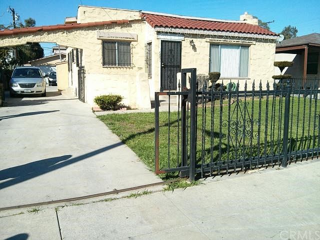 1st image of 603 N Poinsettia Ave