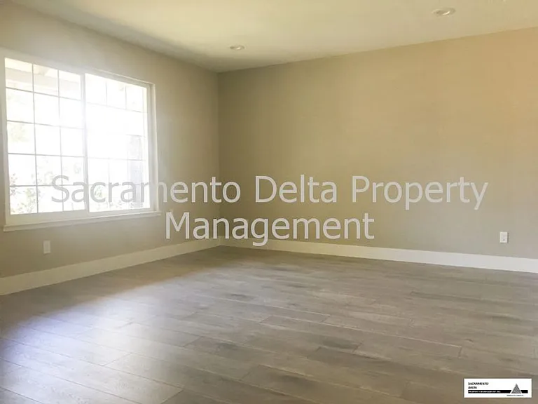 4013 Andedon Cir — Photo 11