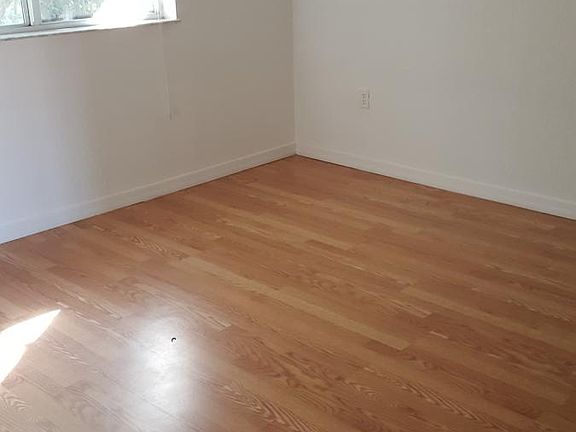 3rd image of 1320 SE 31st Ct Unit 104