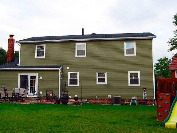 3rd image of 4180 Clearwater Dr