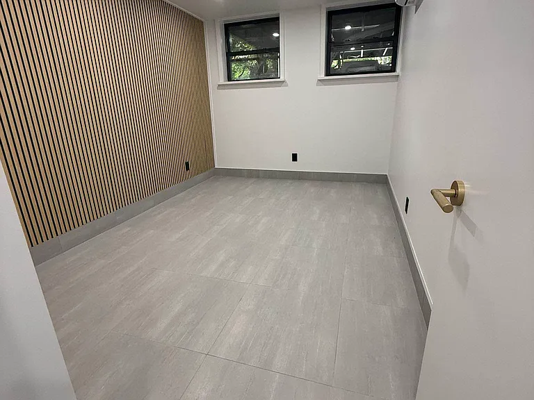 60-82 Catalpa Ave #1B — Photo 10
