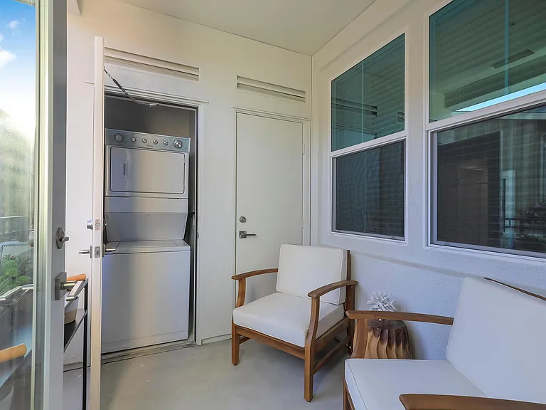 Esencia Sur Apartment Homes — Photo 29