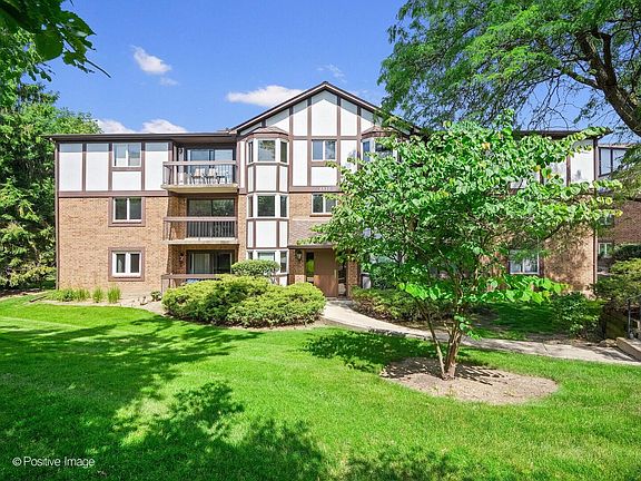 3rd image of 6820 Joliet Rd APT 5