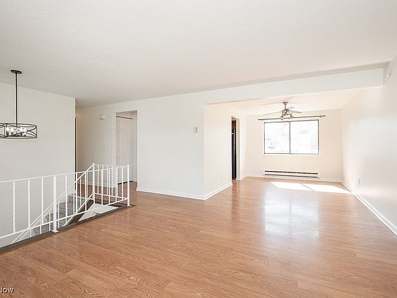 4th image of 1821 Narragansett Blvd