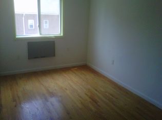 1409 Overing St, Bronx, NY 10461