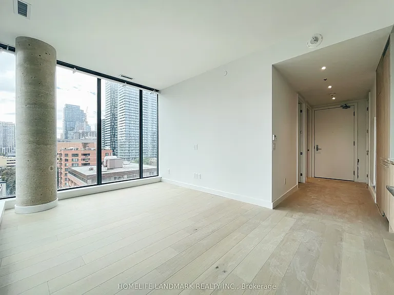 81 Wellesley St E #903 — Photo 5