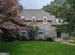 1396 Lindsay Ln, Jenkintown, PA 19046