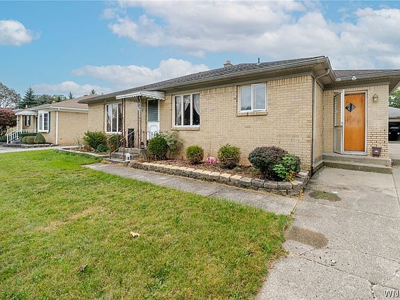 2nd image of 9 Binner Rd