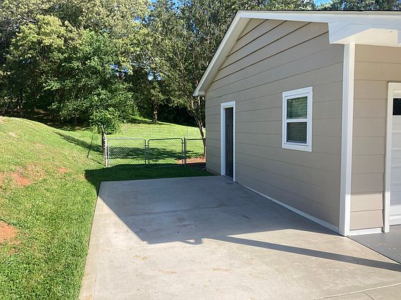 4th image of 11160 Hughlan Dr
