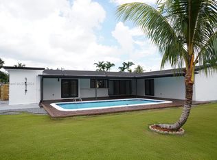 5250 SW 4th Ct, Plantation, FL 33317