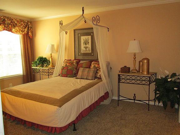 Spacious Master Bedroom