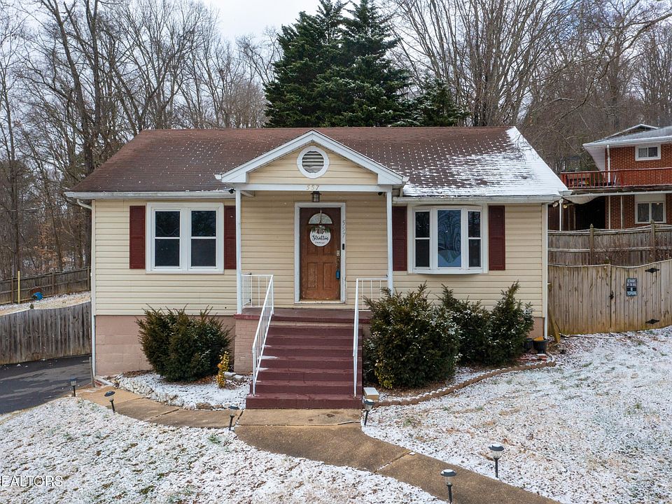 1st image of 557 Rich Dr